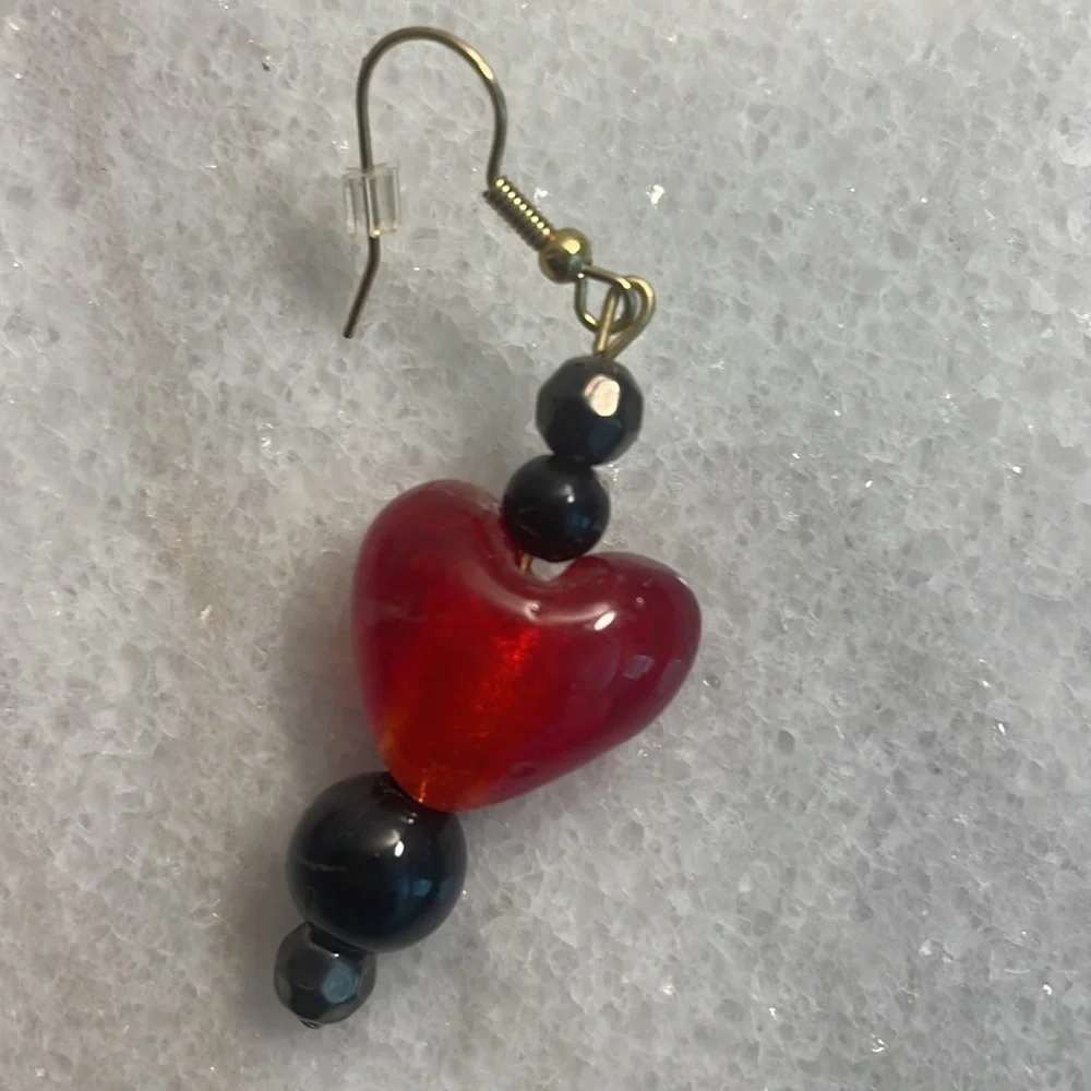 Unbranded Heart earrings Red drop heart Black beads woman’s jewelry New medium